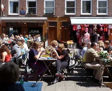 Short Group De Pijp District *