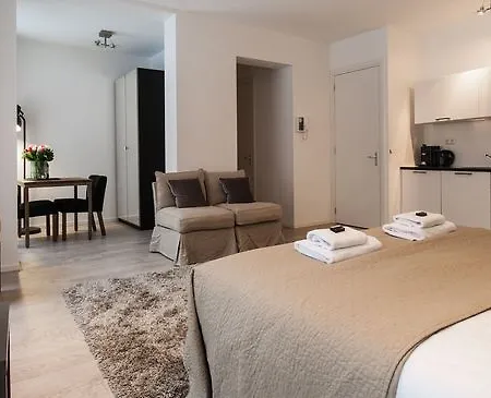 Отель Short Group De Pijp District Амстердам