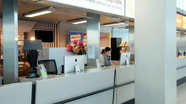 Short Group De Pijp District *